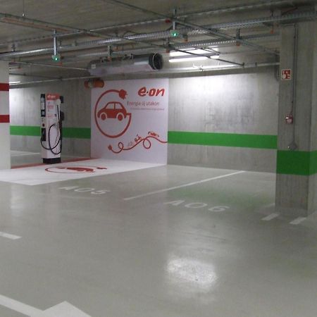 Apartmanhaz Soho Gyor Ngoại thất bức ảnh