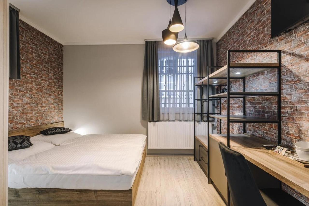 Apartmanhaz Soho Gyor Ngoại thất bức ảnh