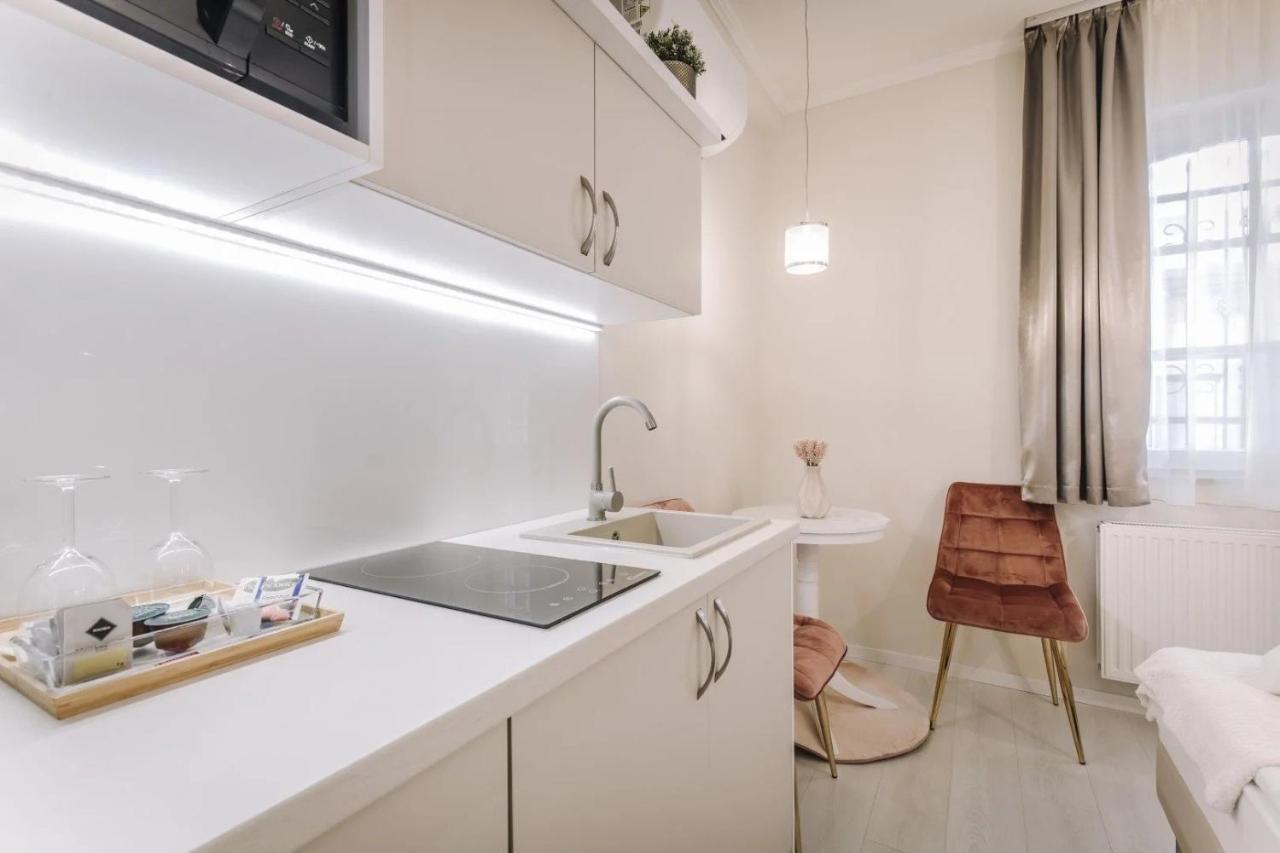 Apartmanhaz Soho Gyor Ngoại thất bức ảnh