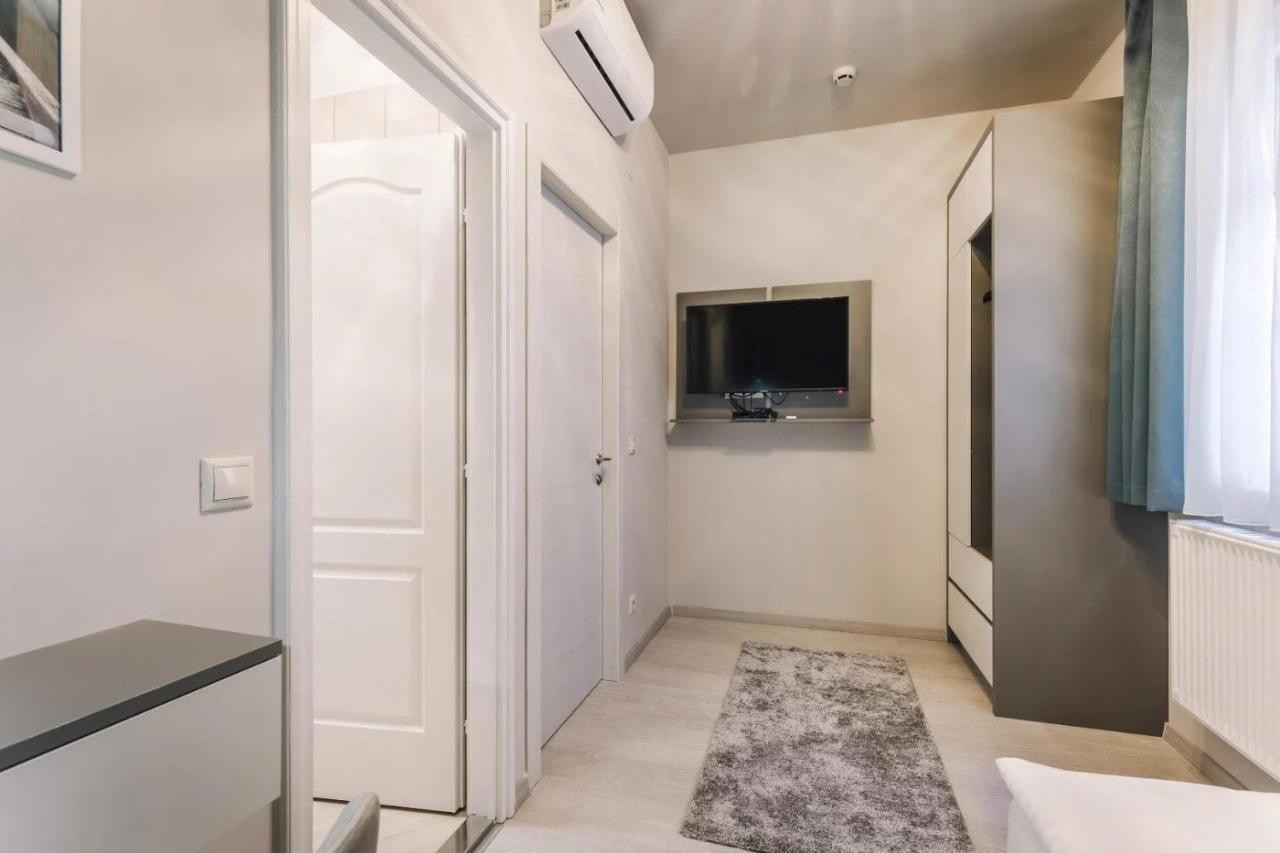 Apartmanhaz Soho Gyor Ngoại thất bức ảnh