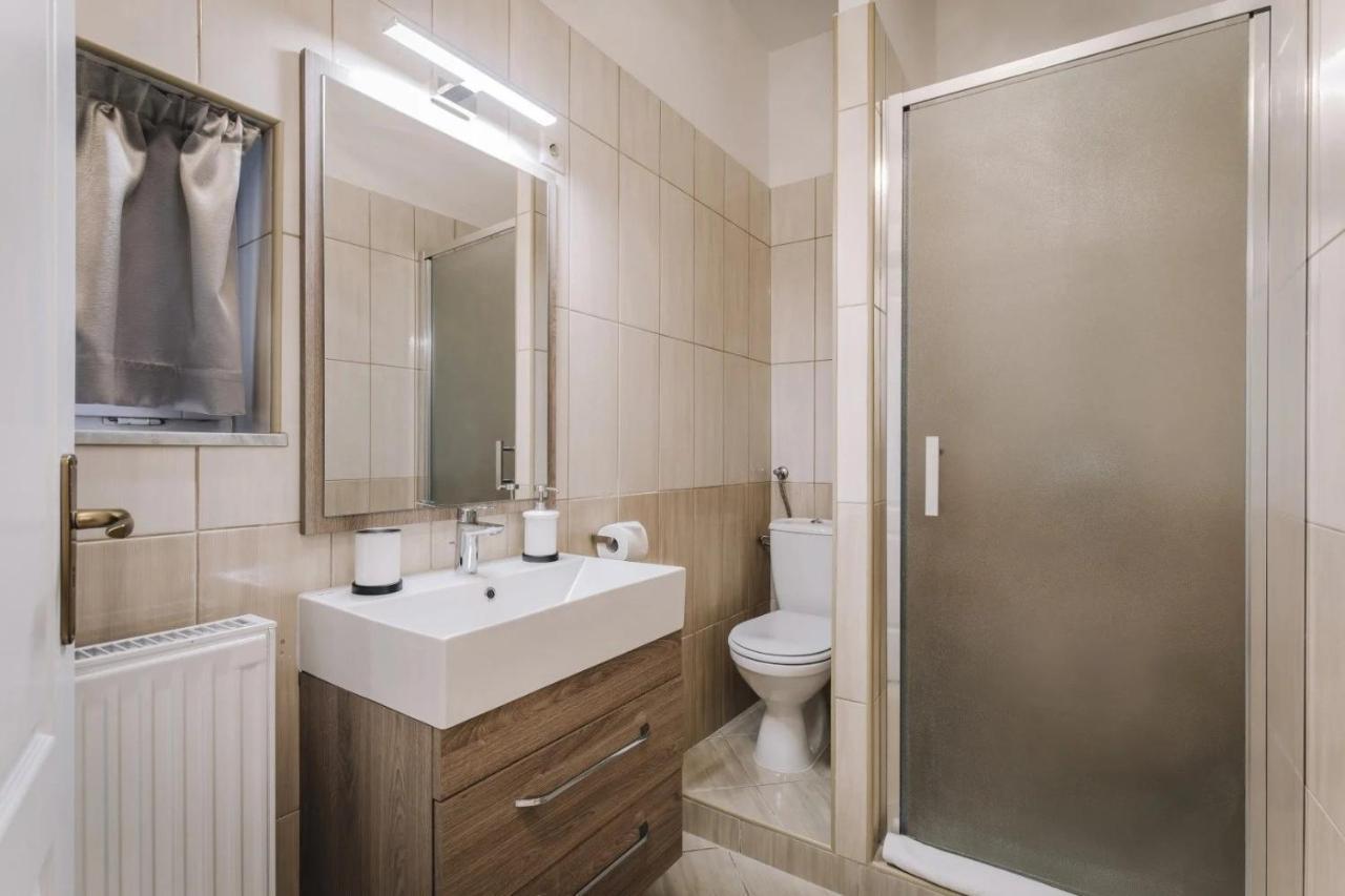 Apartmanhaz Soho Gyor Ngoại thất bức ảnh