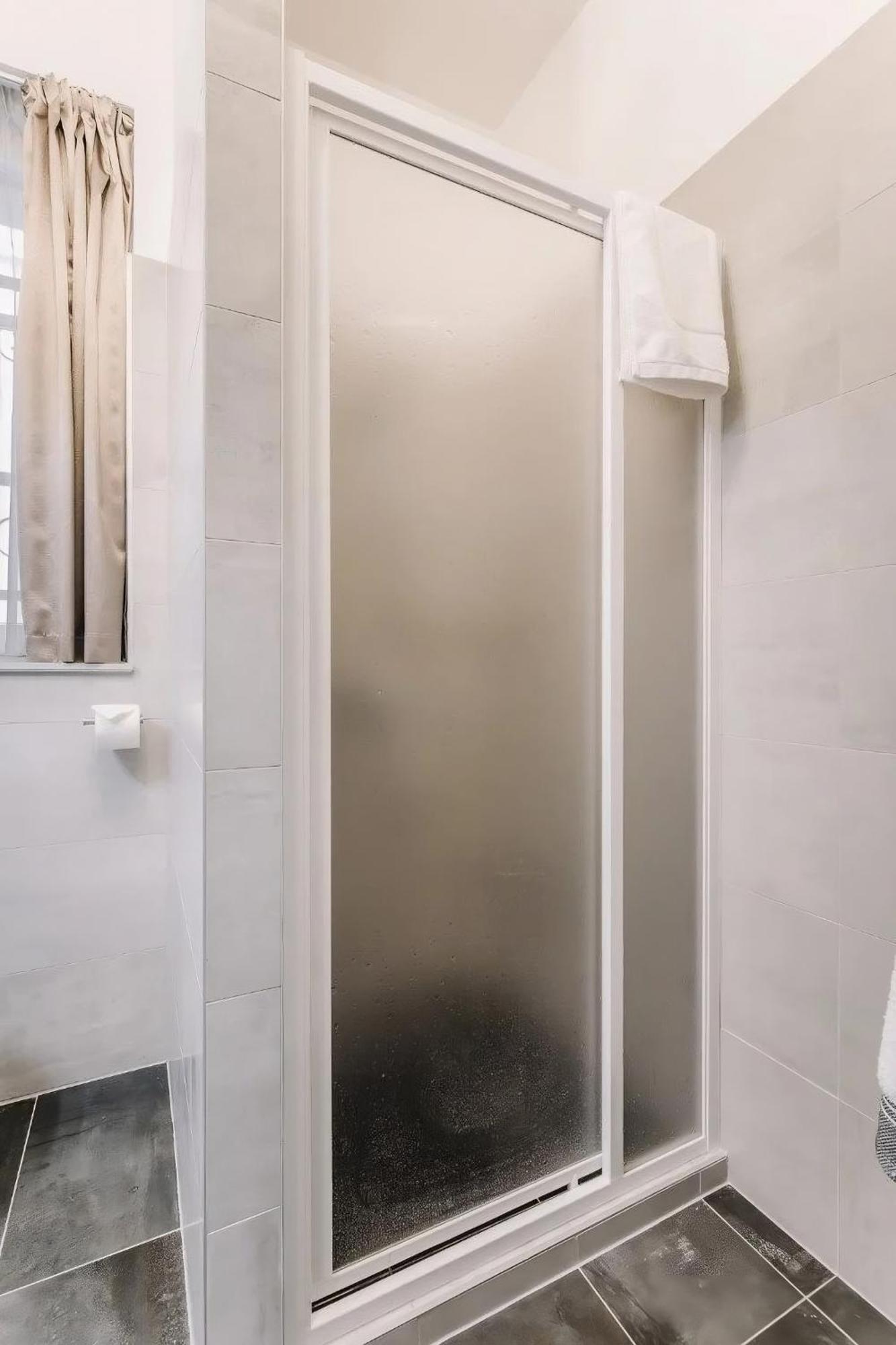 Apartmanhaz Soho Gyor Ngoại thất bức ảnh